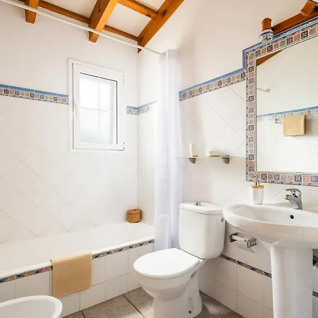 Vila Shilo By Cala En Porter (Menorca)