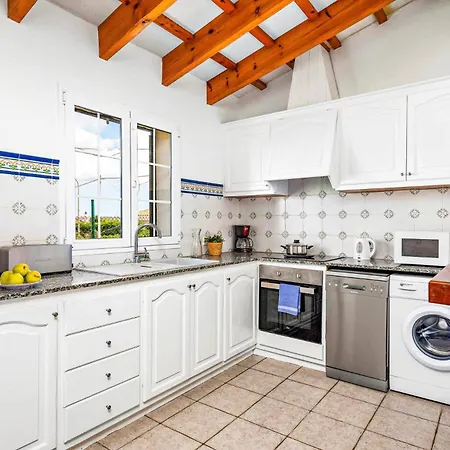 Shilo By Villa Cala En Porter (Menorca)